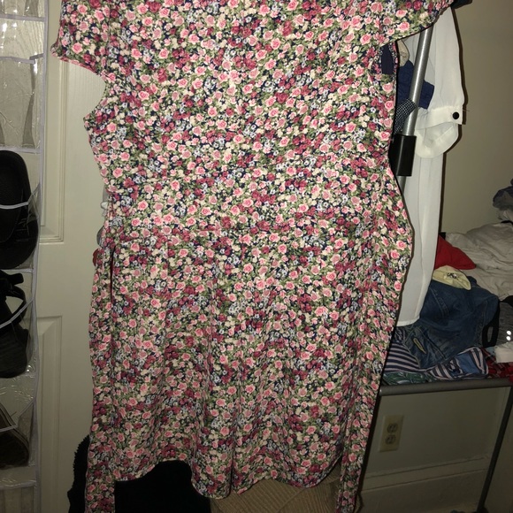 Honey Punch Flower Romper - Picture 2 of 4